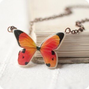 Кулон Персиковая бабочка